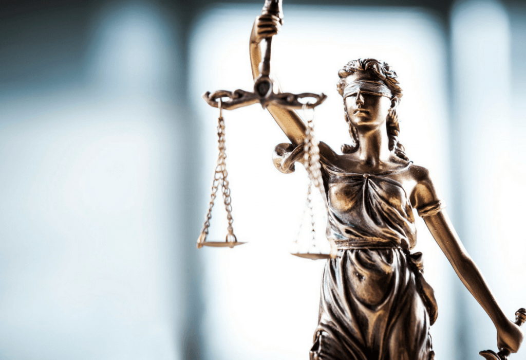 Legittimo il licenziamento del dipendente per diffamazione a mezzo Facebook