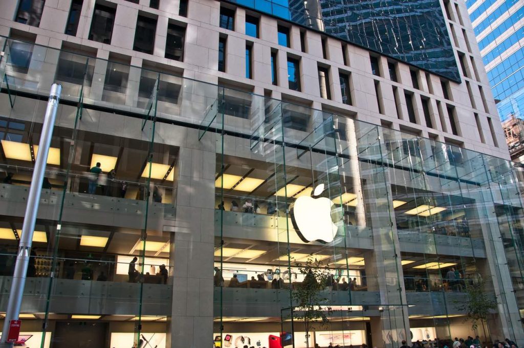 Apple salute per media for health